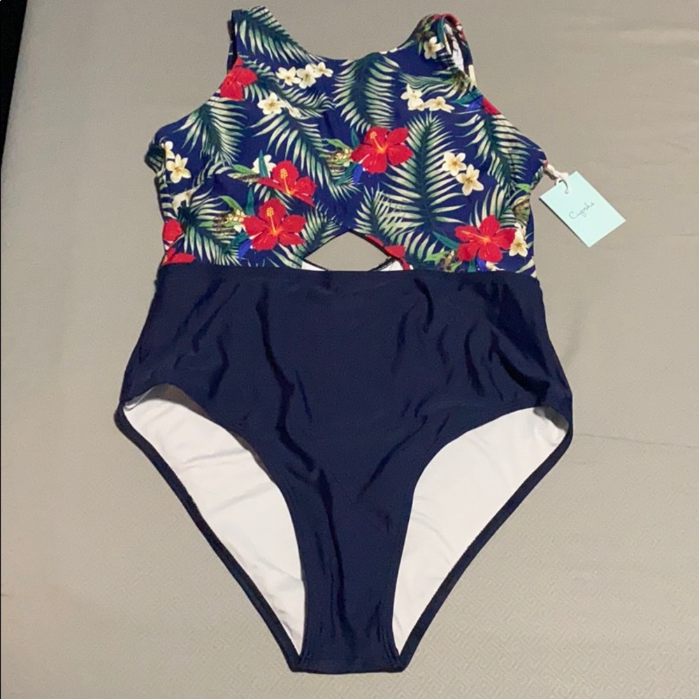 NEW CUPSHE ONE PIECE TROPICAL SWIMSUIT